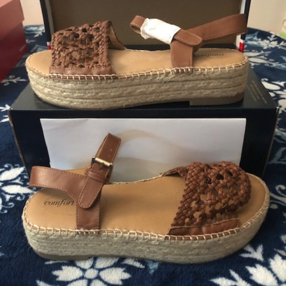 Comfortview Platform Tan Espadrille Sandals NWOT size 7.5 W